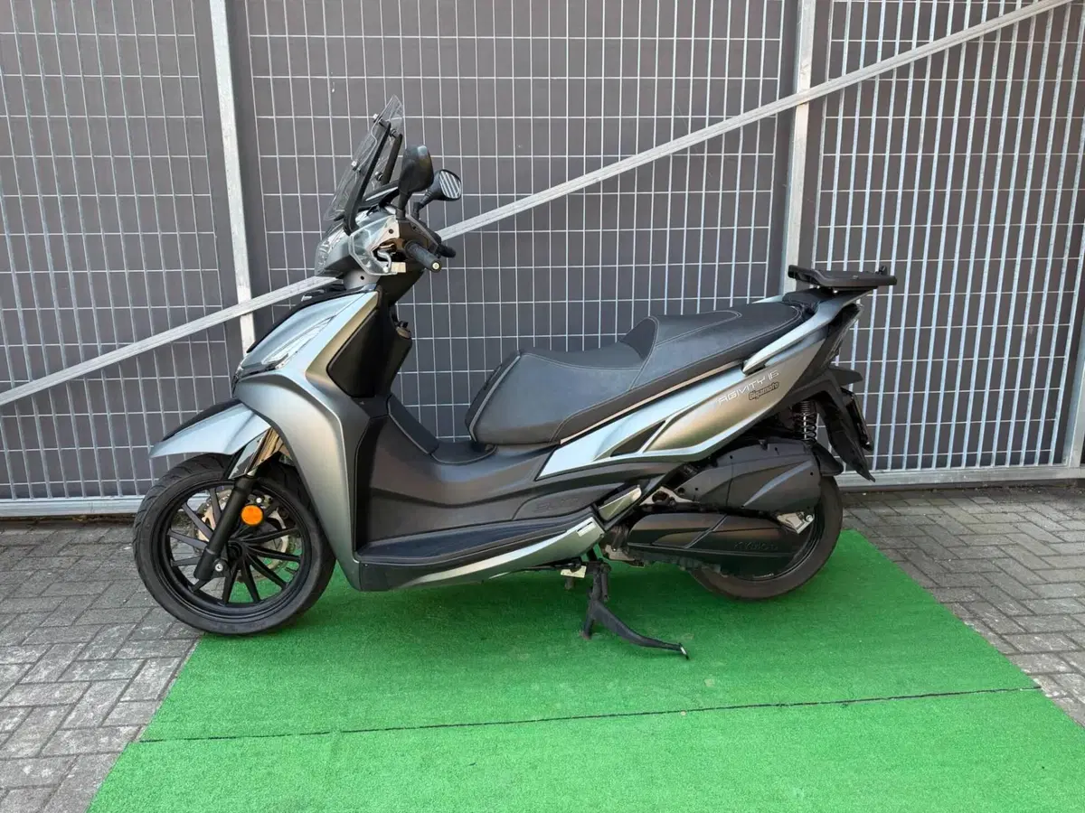 Kymco Agility 300i (2021 - 25) (2)