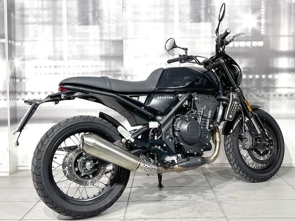Brixton Motorcycles Crossfire 500 X (2021 - 26) (8)
