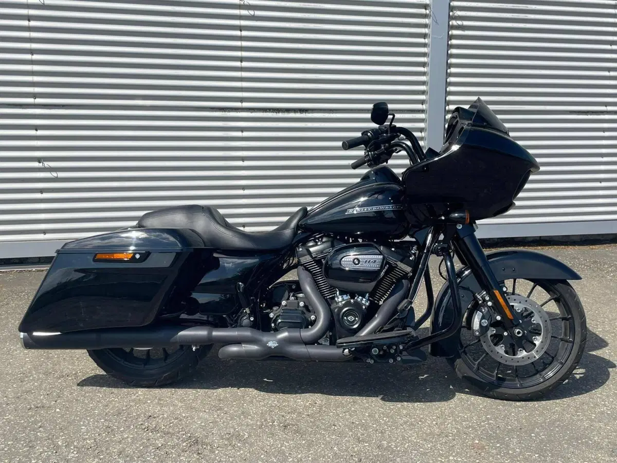 Harley-Davidson 114 Road Glide Special (2019 - 20) - FLTRXS (15)
