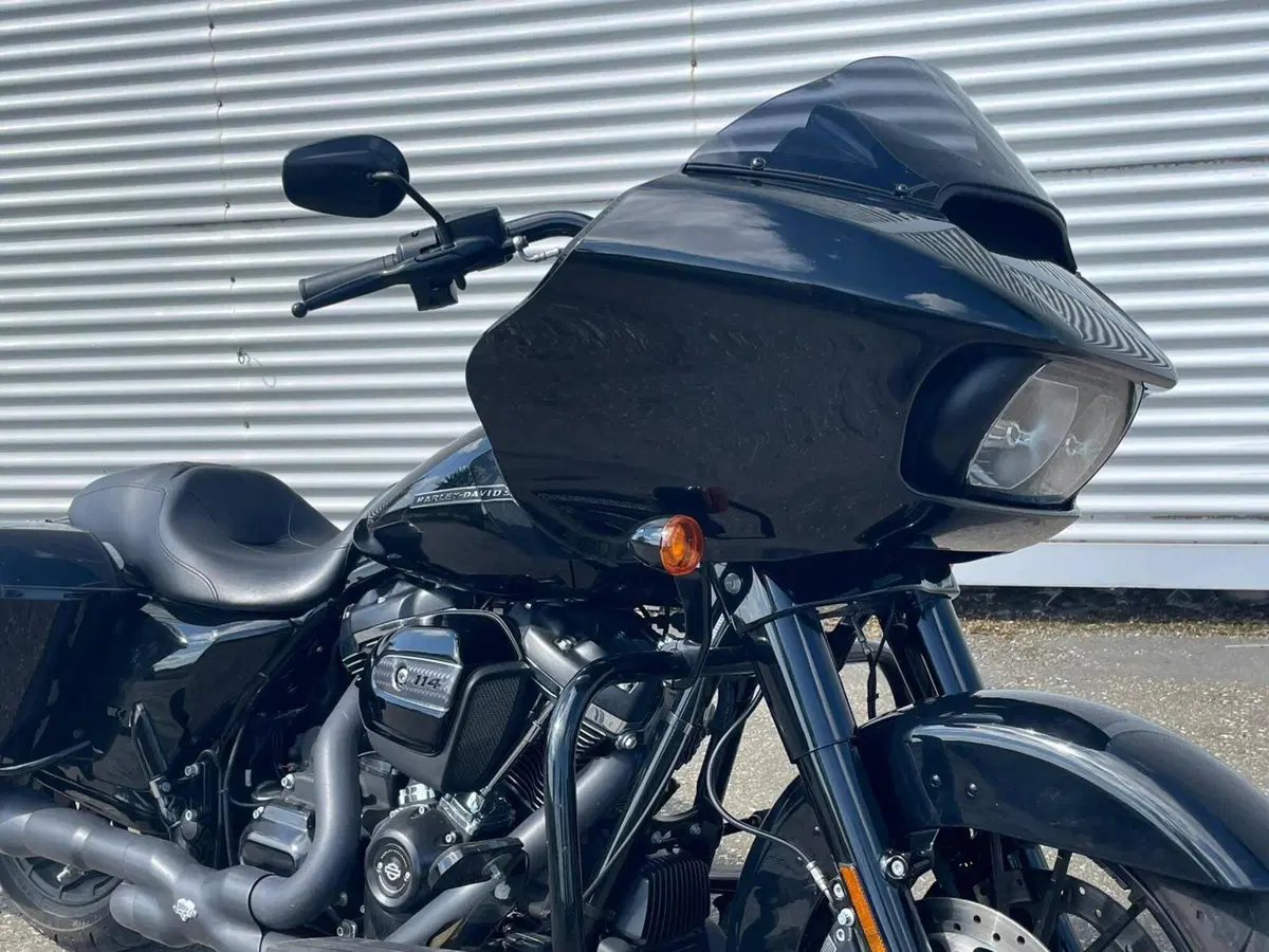 Harley-Davidson 114 Road Glide Special (2019 - 20) - FLTRXS (4)