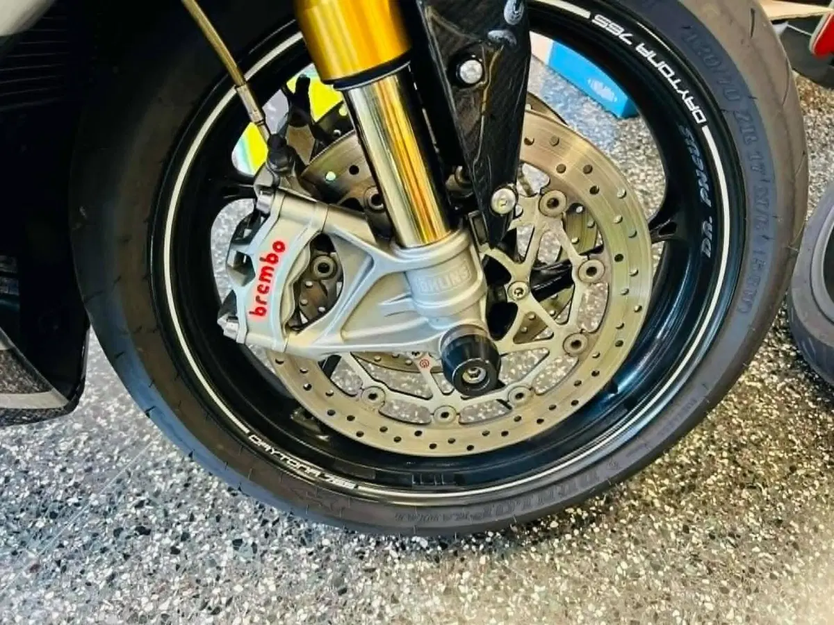 Triumph Daytona 765 Moto2 (2019 - 20) (12)