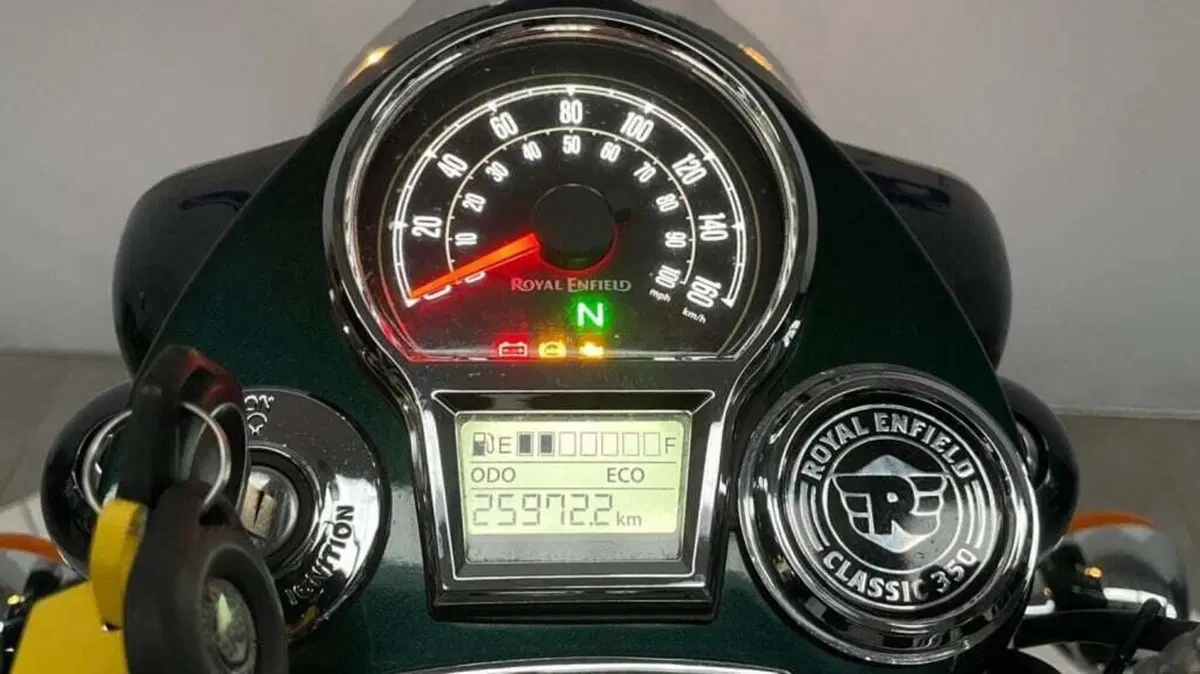 Royal Enfield Classic 350 (2021 - 26) (10)