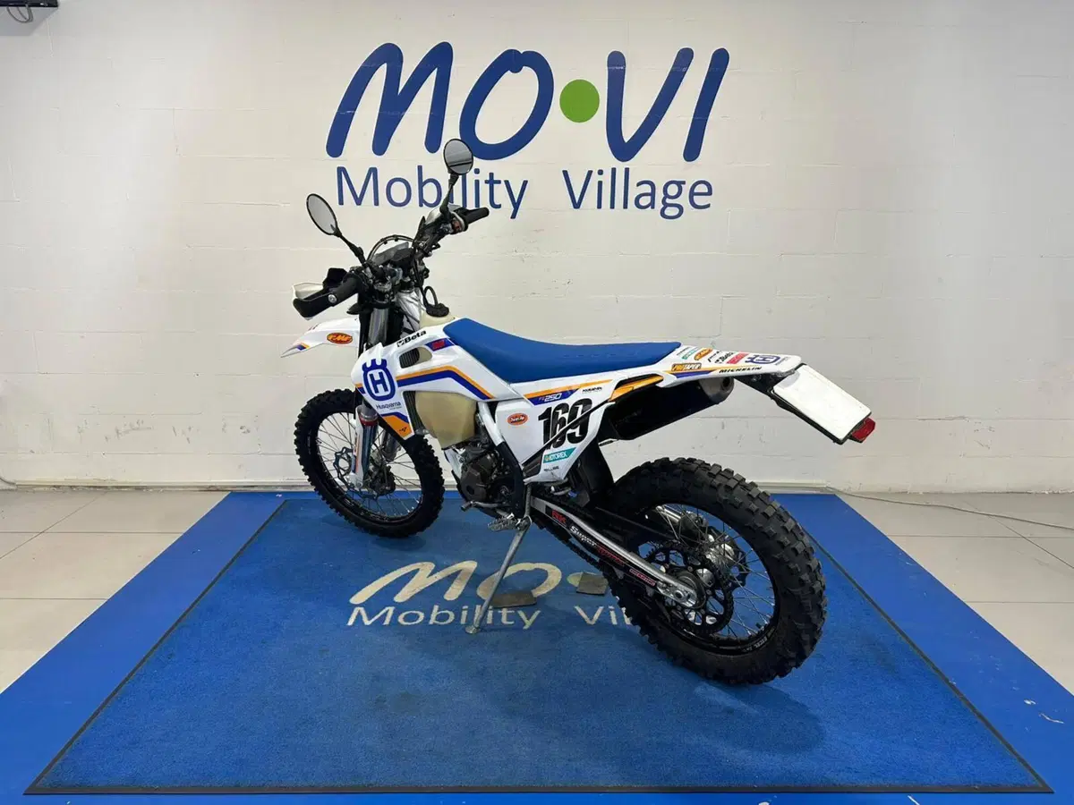 Husqvarna FE 250 (2024) (4)
