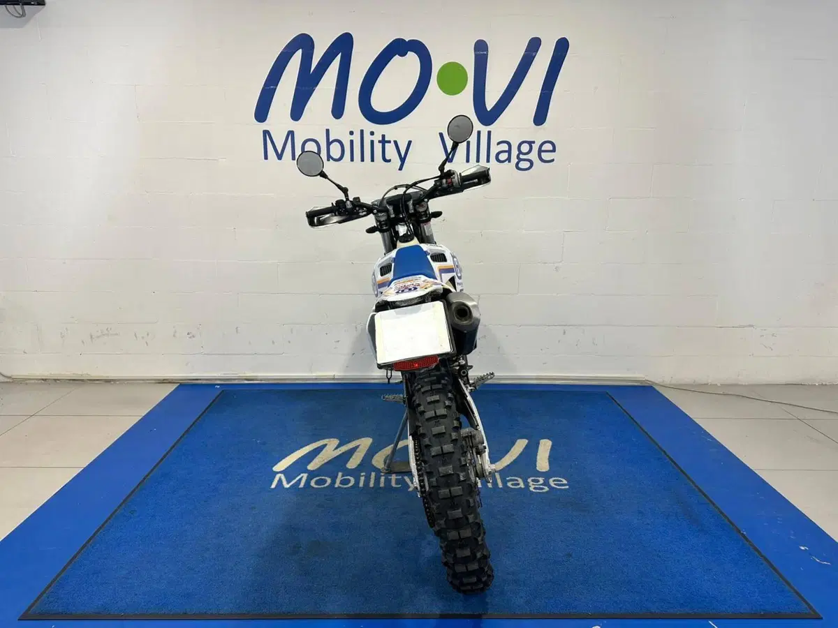Husqvarna FE 250 (2024) (3)