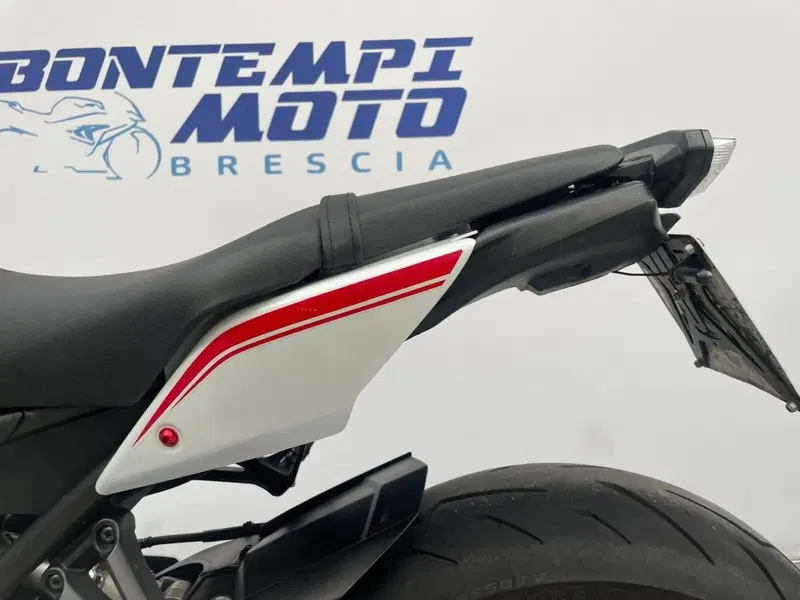 Yamaha MT-09 Street Rally (2014 - 16) (6)
