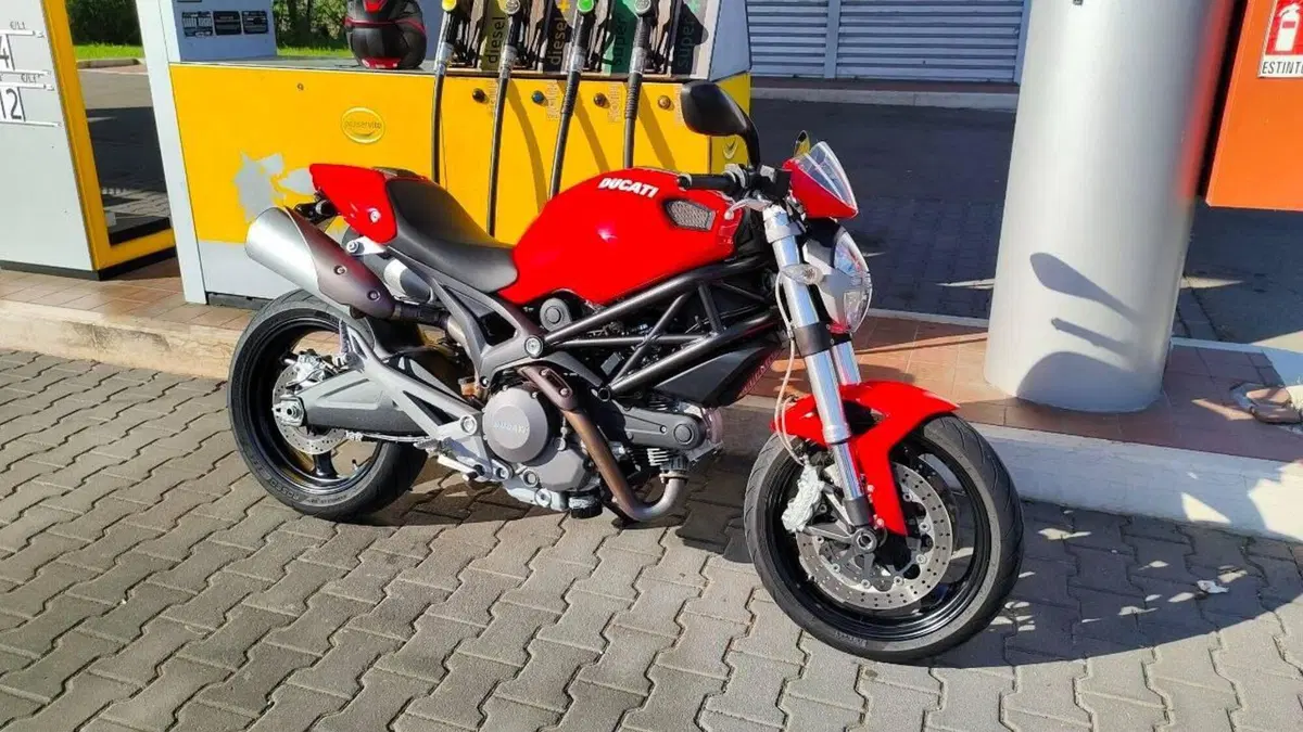 Ducati Monster 696 Plus (2007 - 14)