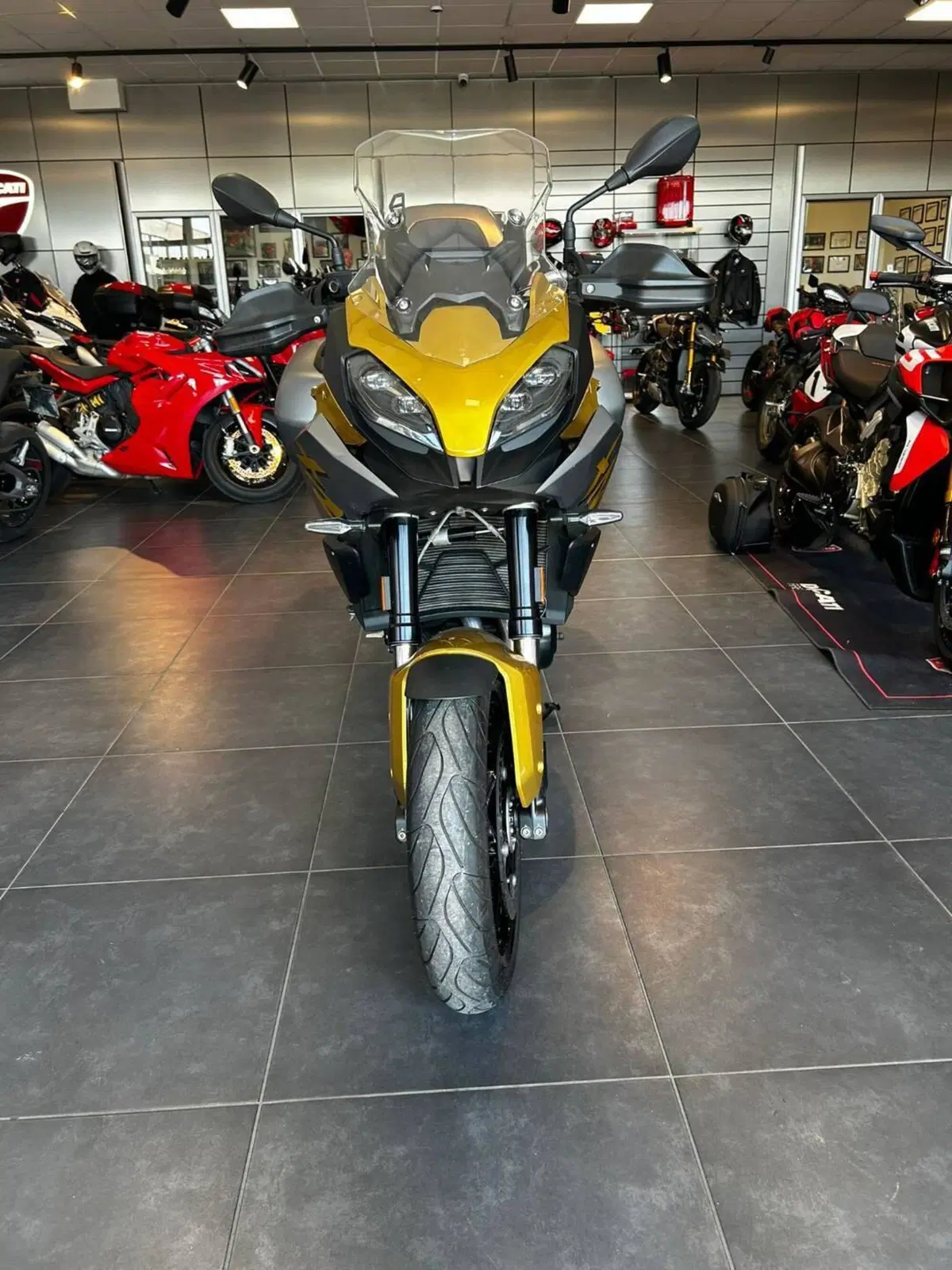 Bmw F 900 XR (2020 - 24) (3)