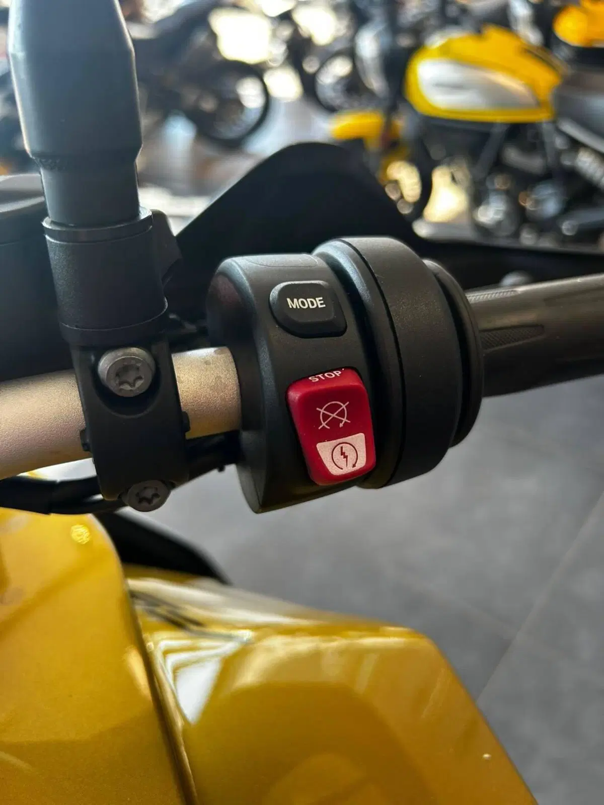 Bmw F 900 XR (2020 - 24) (5)