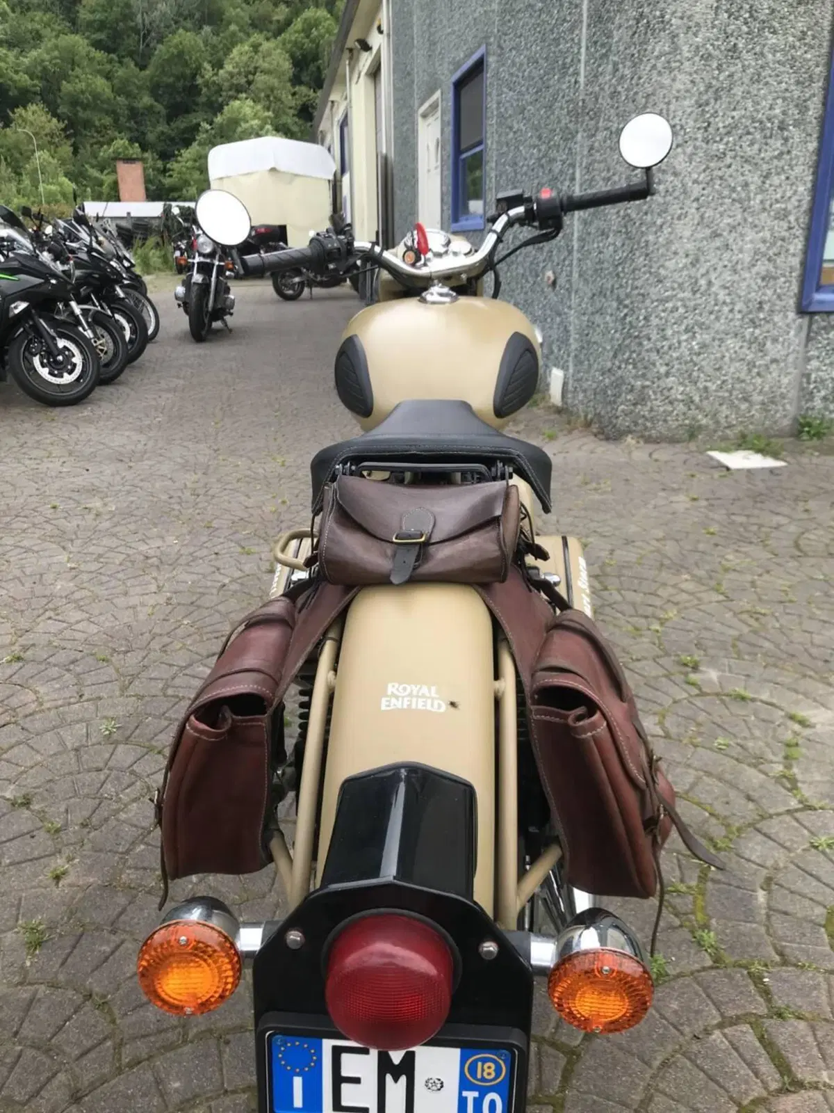 Royal Enfield Classic 500 EFI Desert Storm (2017 - 20) (2)