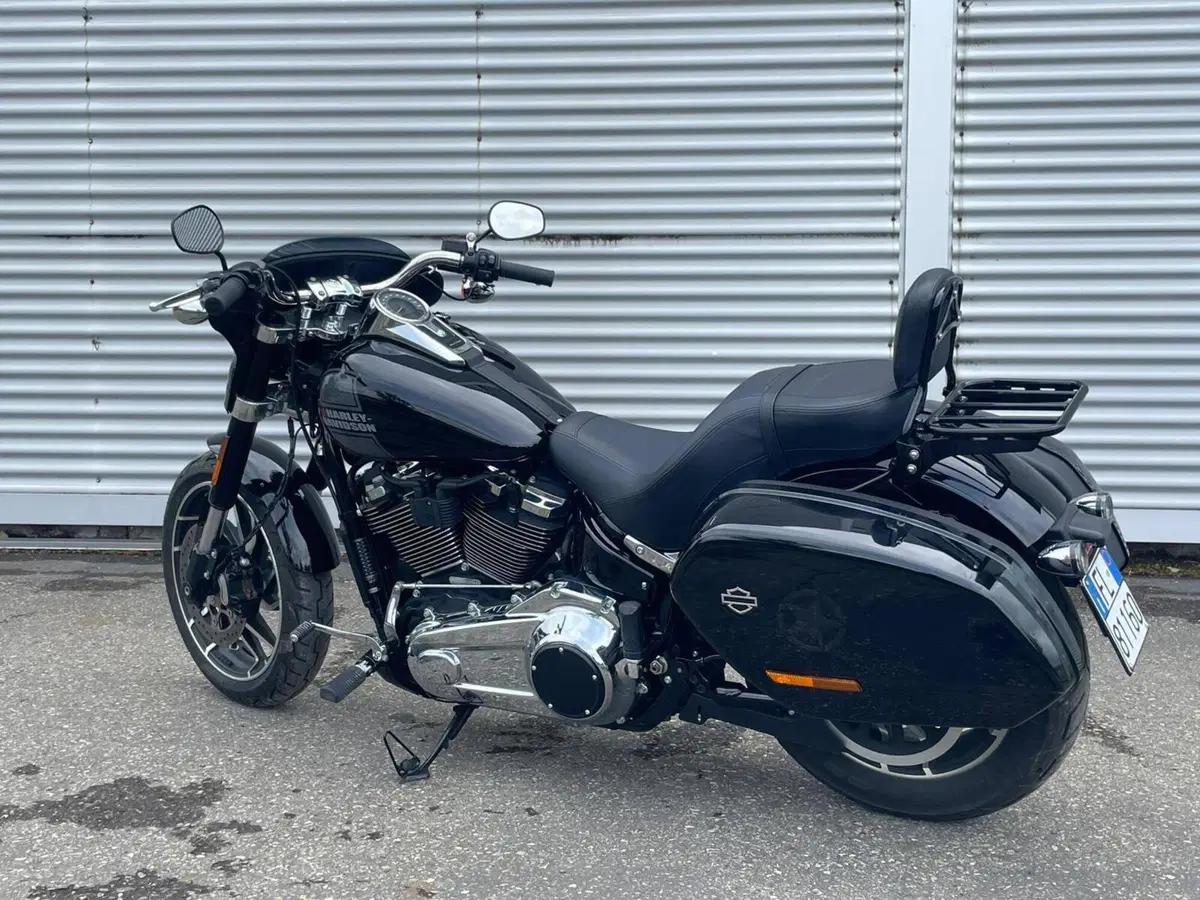 Harley-Davidson Sport Glide (2021 - 25) (2)