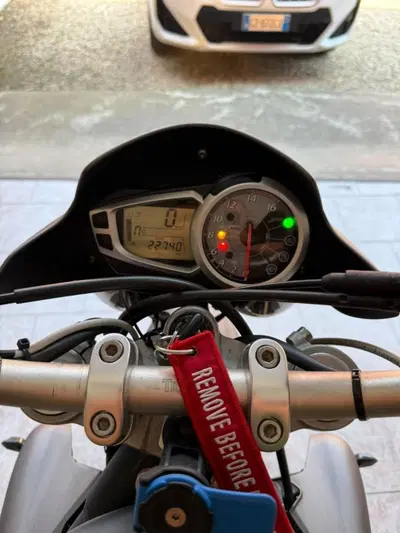 Triumph Street Triple R (2009 - 12) usata