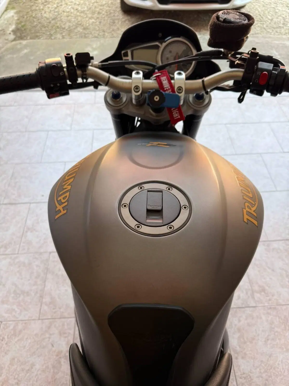 Triumph Street Triple R (2009 - 12) (2)