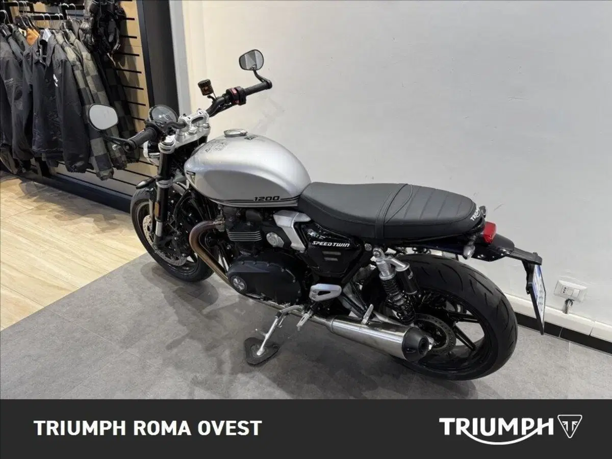 Triumph Speed Twin 1200 (2025 - 26) (3)