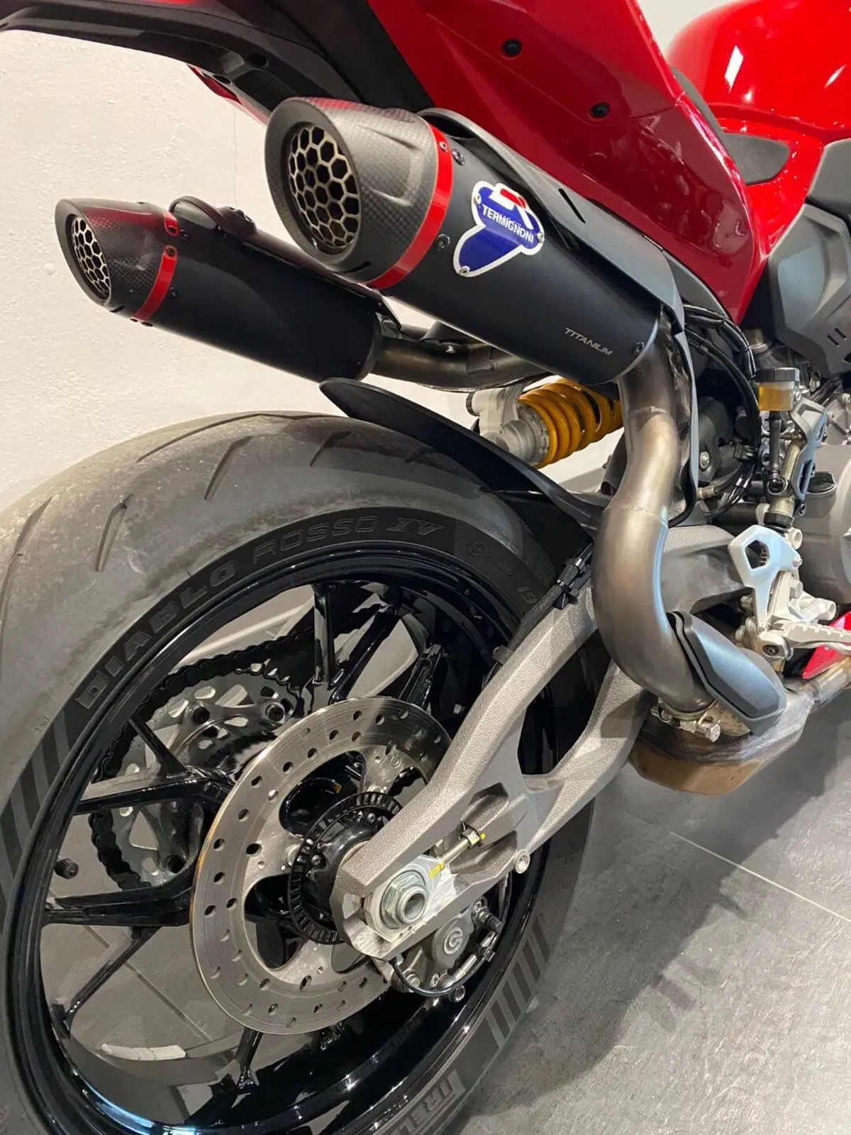 Ducati Panigale V2 S (2025 - 26) (5)