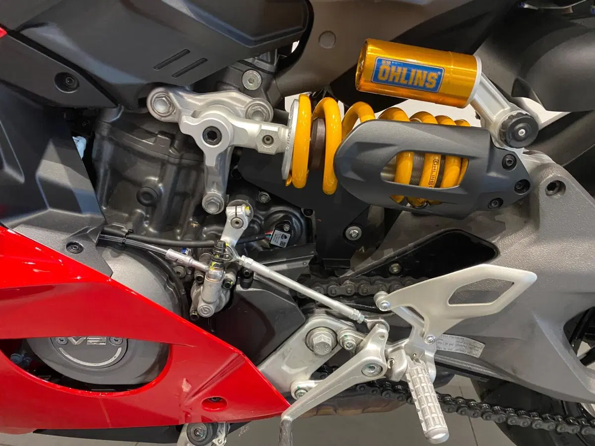 Ducati Panigale V2 S (2025 - 26) (6)