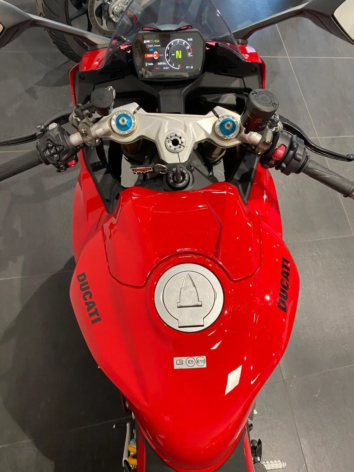 Ducati Panigale V2 S (2025 - 26) (7)