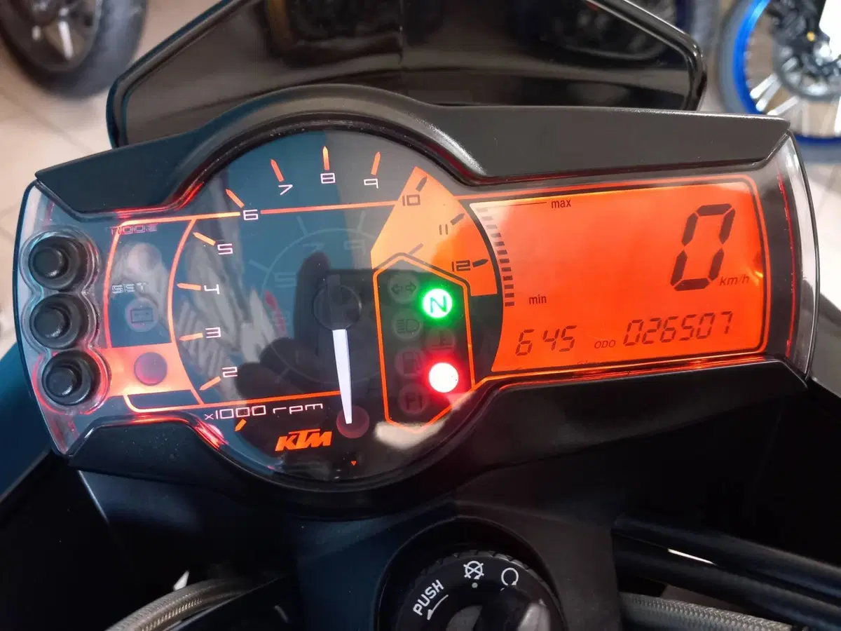 KTM 990 Super Duke (2007 - 11) (20)