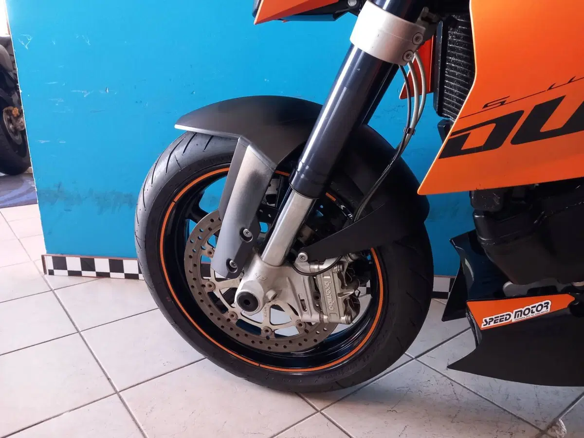 KTM 990 Super Duke (2007 - 11) (7)