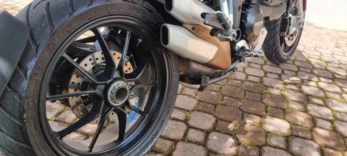 Ducati Multistrada 1200 S Touring (2010 - 12) (8)