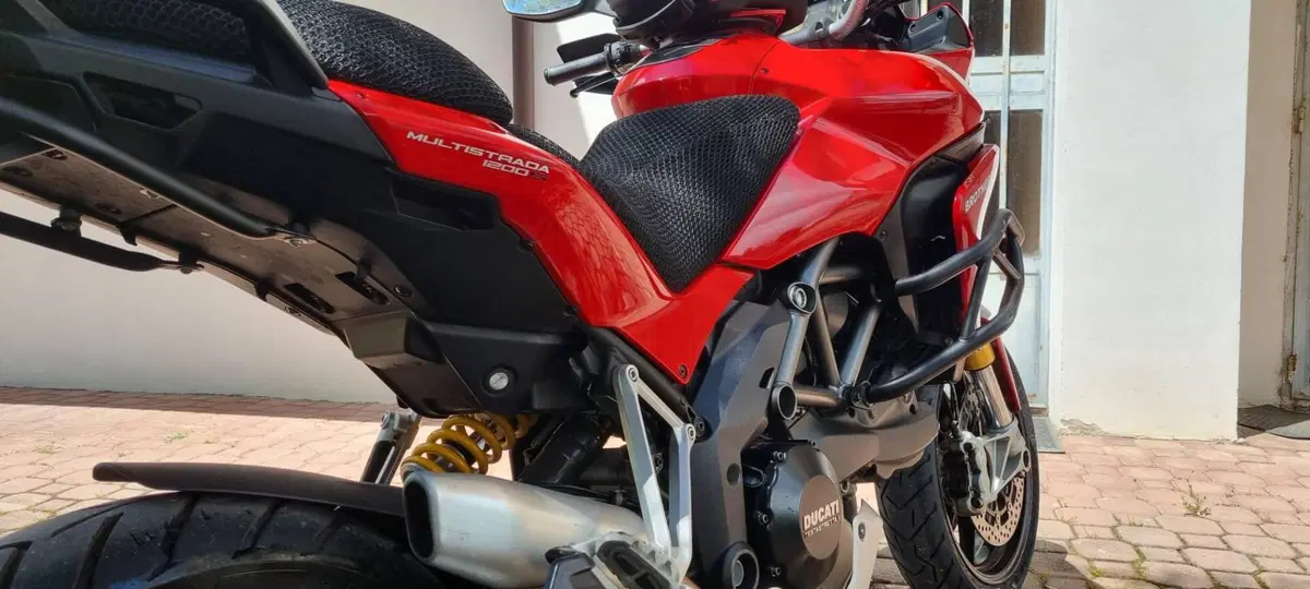 Ducati Multistrada 1200 S Touring (2010 - 12) (9)