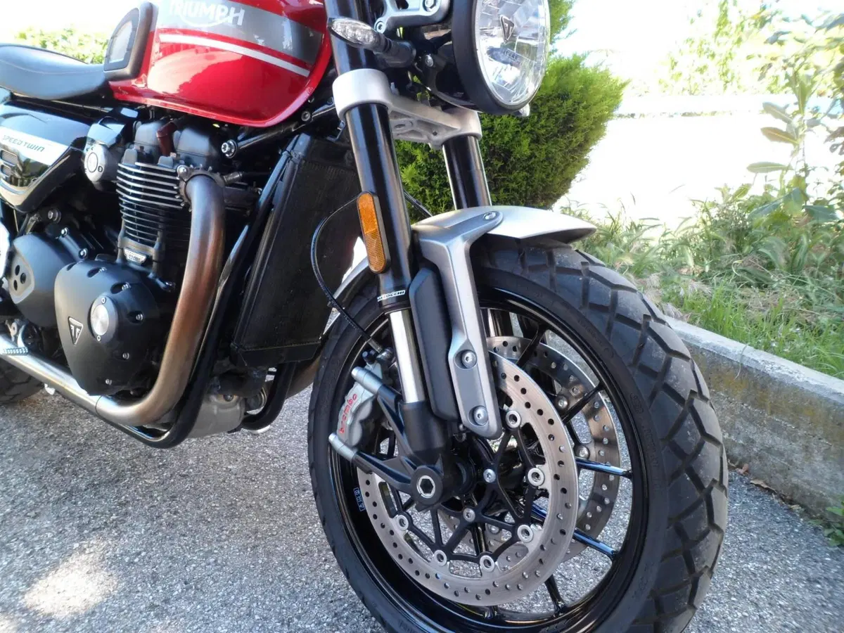 Triumph Speed Twin 1200 (2021 - 24) (2)