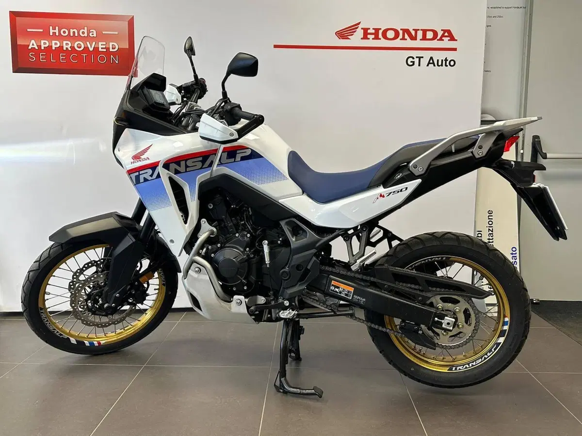 Honda Transalp XL750 (2025) (6)