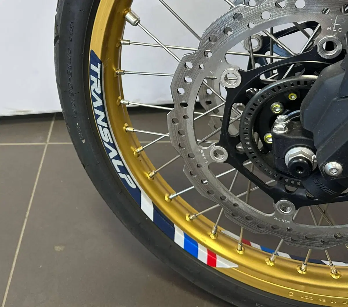 Honda Transalp XL750 (2025) (8)