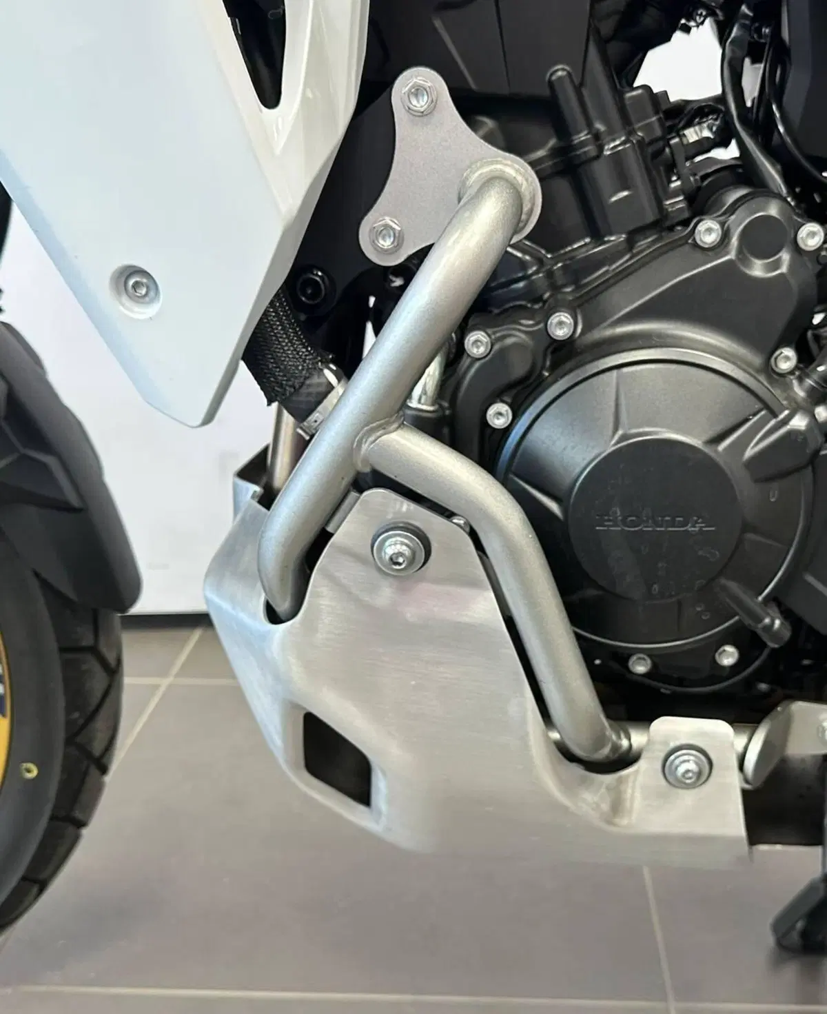 Honda Transalp XL750 (2025) (9)