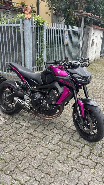 Yamaha MT-09 (2017 - 20) usata