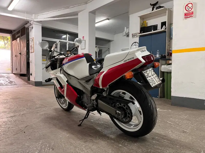Yamaha FZR 1000 Exup (1991 - 93) (7)