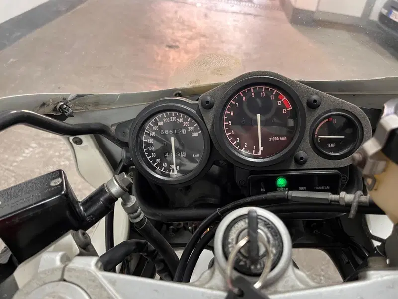 Yamaha FZR 1000 Exup (1991 - 93) (11)