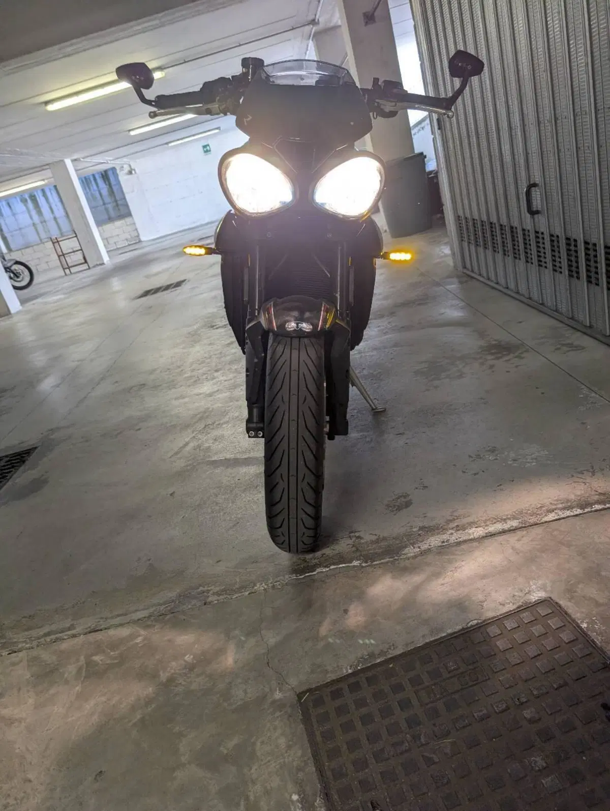 Triumph Street Triple R (2017 - 20) (6)