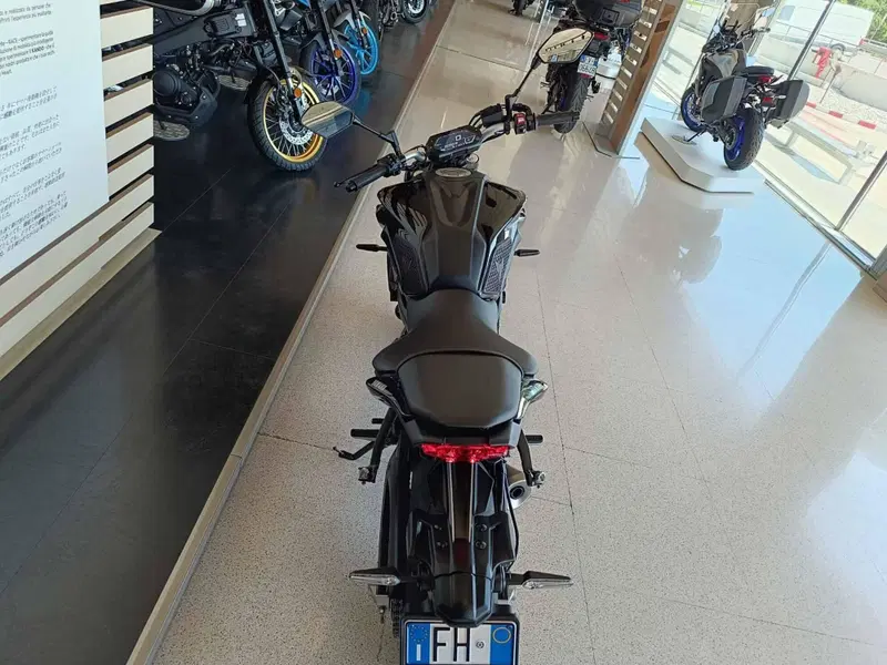 Yamaha MT-07 Pure (2023 - 25) (3)