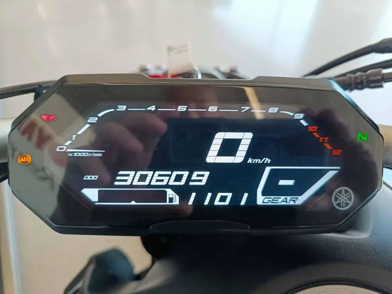 Yamaha MT-07 Pure (2023 - 25) (4)