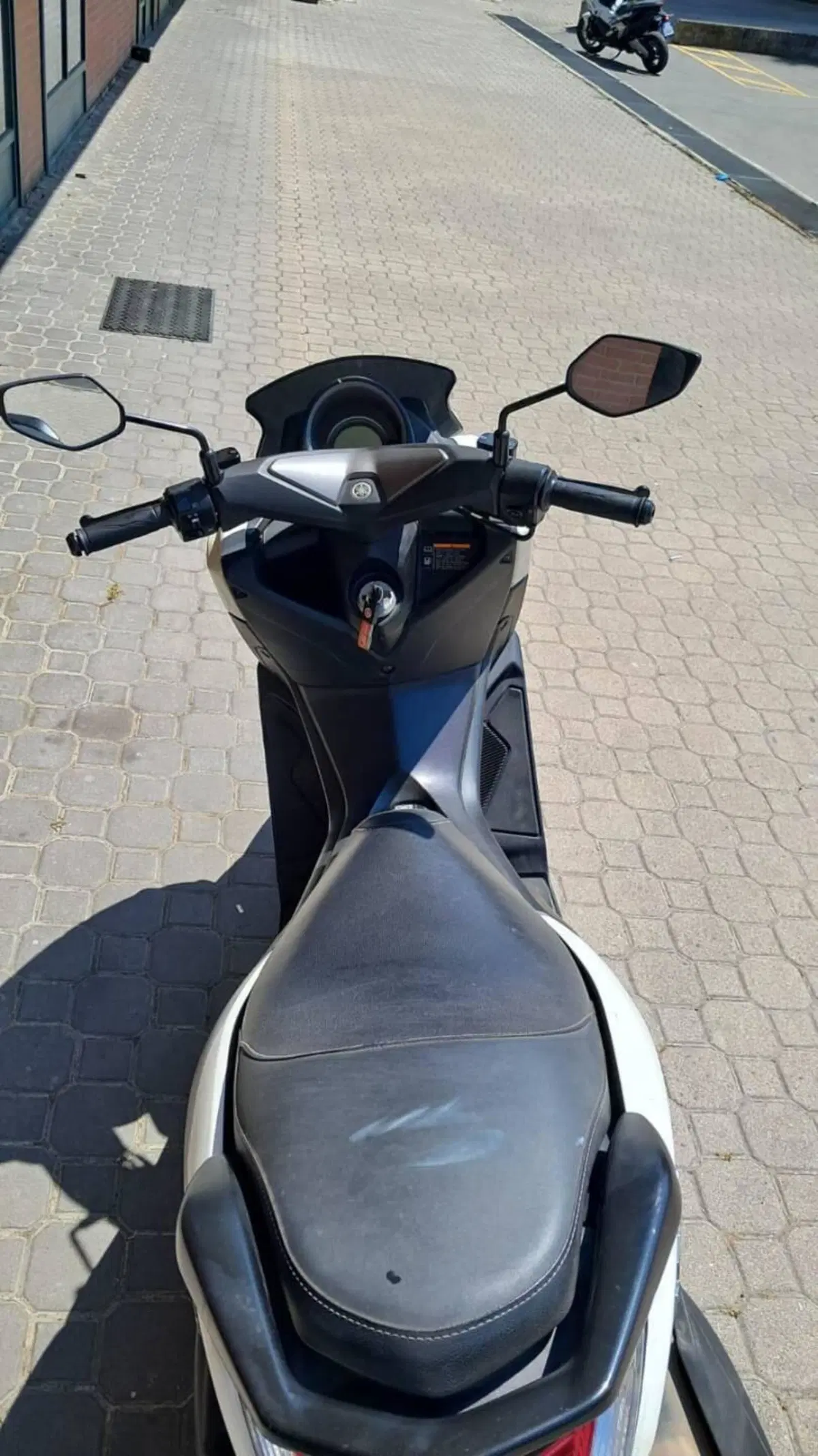 Yamaha N-Max 125 (2017 - 20) (3)
