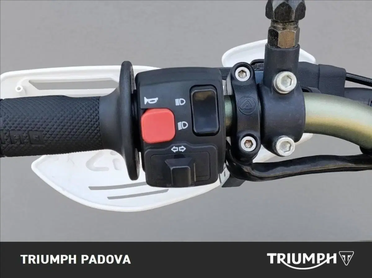 HM CRM F125 X Derapage RR 4t (12)