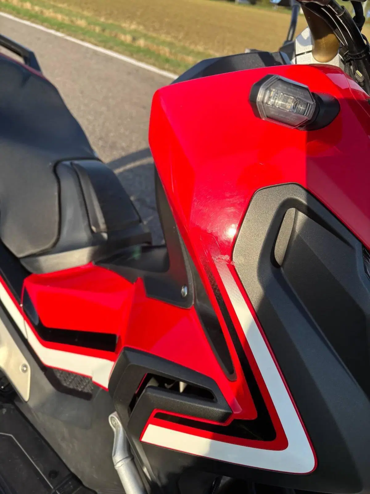 Honda X-ADV 750 (2017) (9)