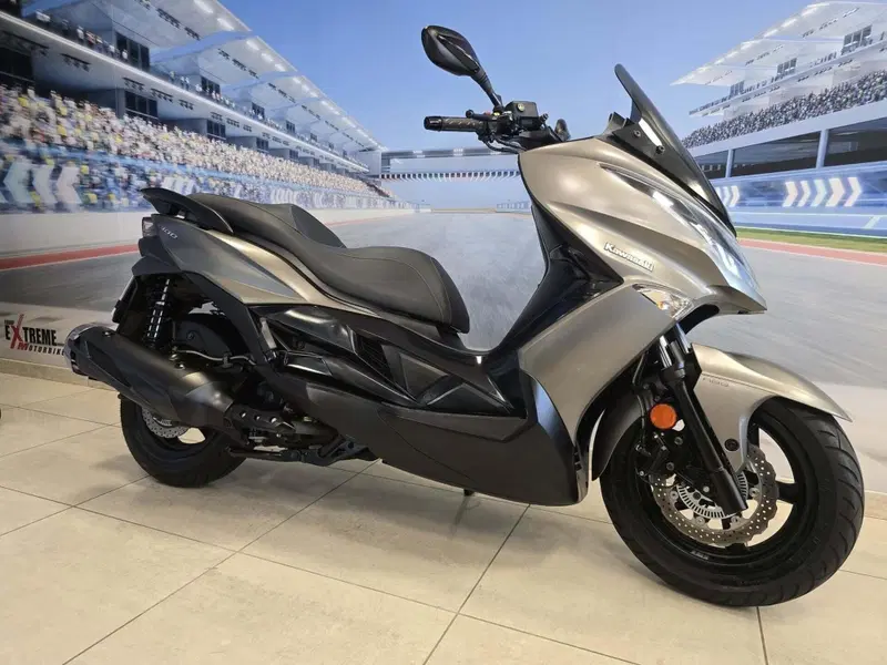 Kawasaki J 300 (2017 - 21) (15)