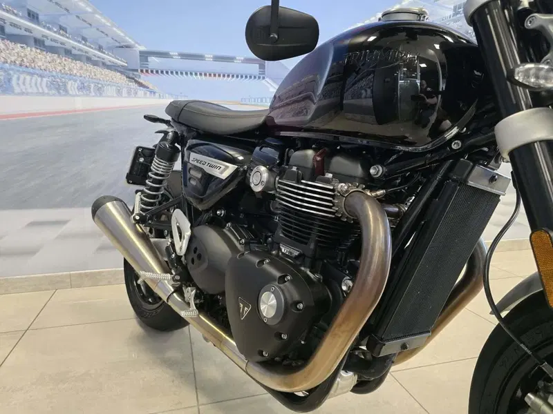 Triumph Speed Twin 1200 (2021 - 24) (12)