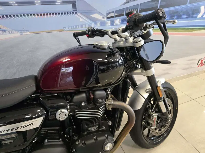 Triumph Speed Twin 1200 (2021 - 24) (18)