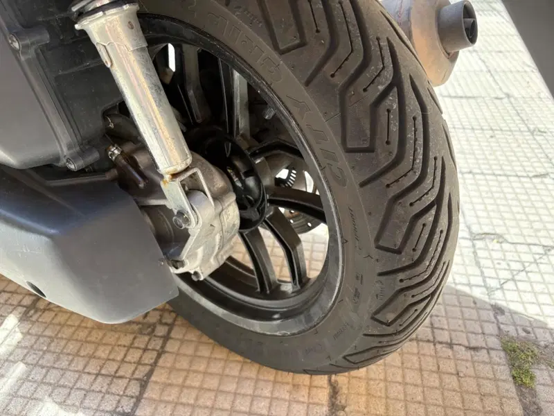 Kymco People 125i S (2021 - 25) (6)