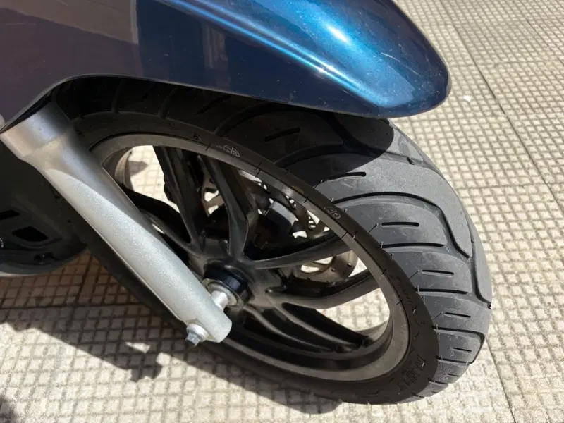 Kymco People 125i S (2021 - 25) (9)