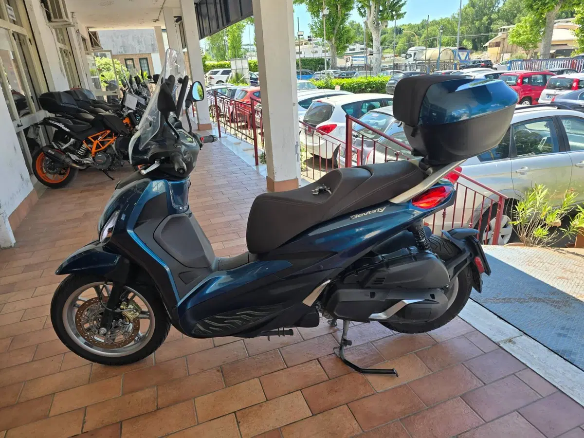 Piaggio Beverly 400 ABS-ASR (2021 - 24) (6)