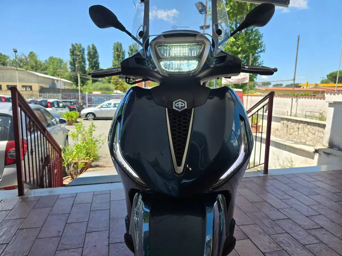 Piaggio Beverly 400 ABS-ASR (2021 - 24) (8)