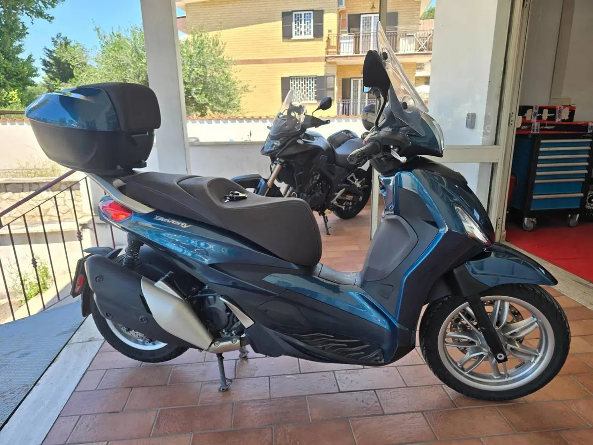 Piaggio Beverly 400 ABS-ASR (2021 - 24)