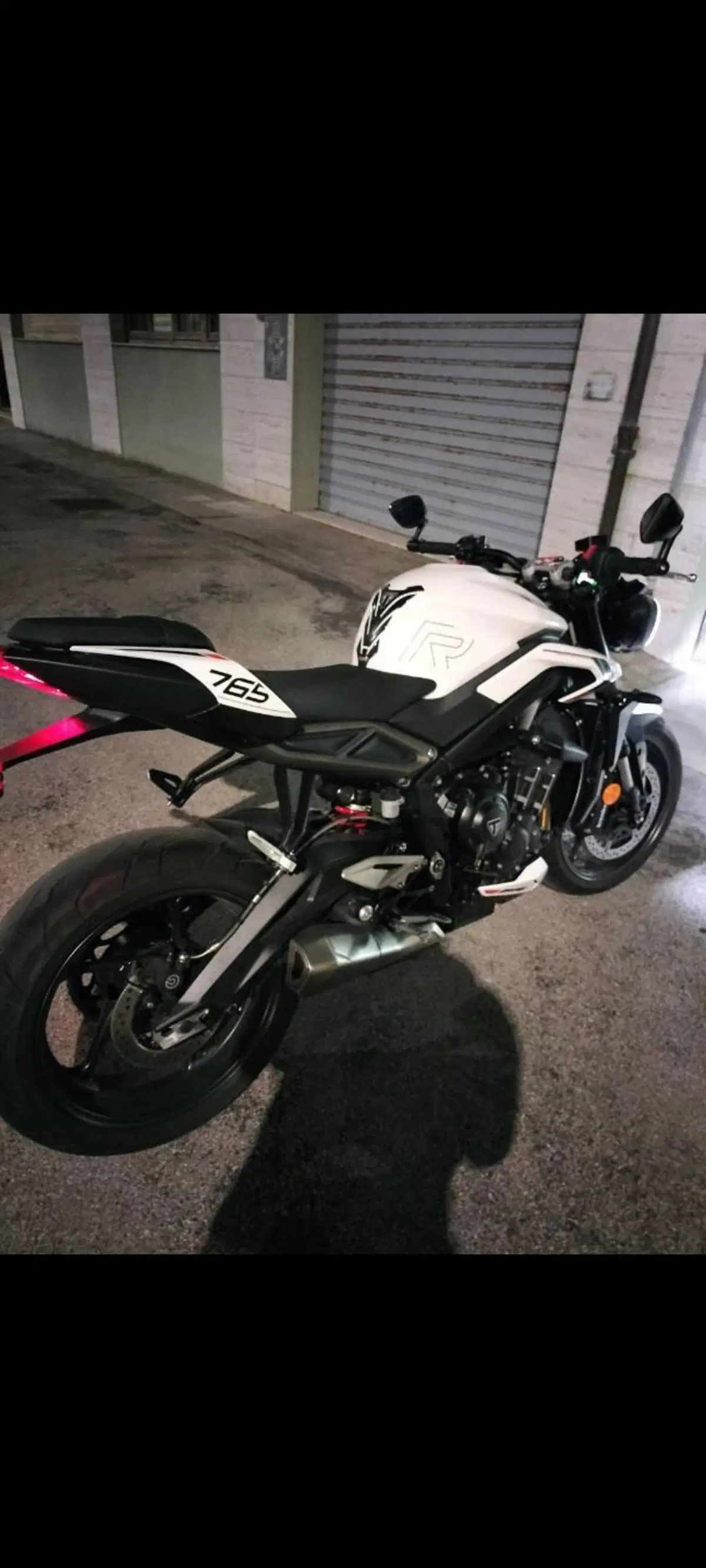 Triumph Street Triple 765 R (2023 - 26) (4)