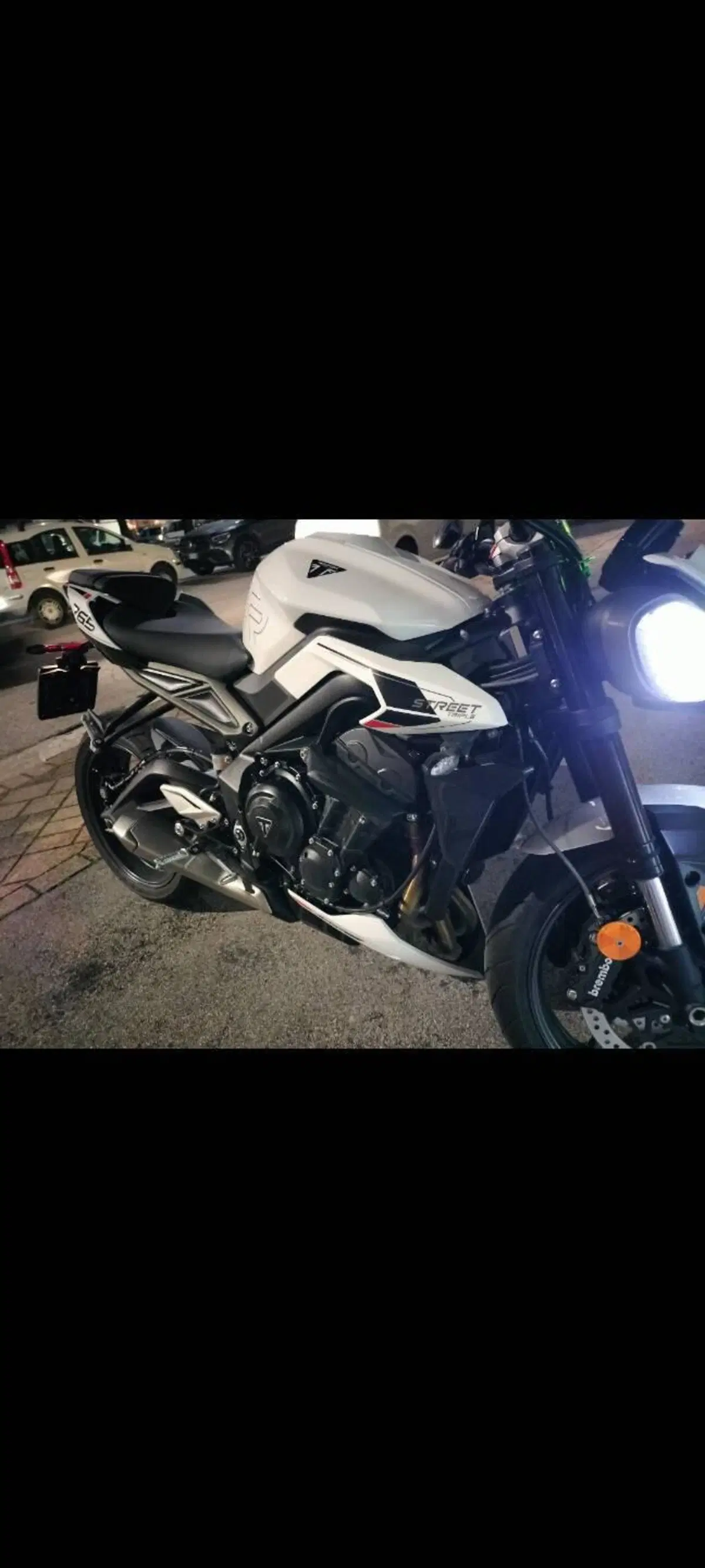 Triumph Street Triple 765 R (2023 - 26) (5)