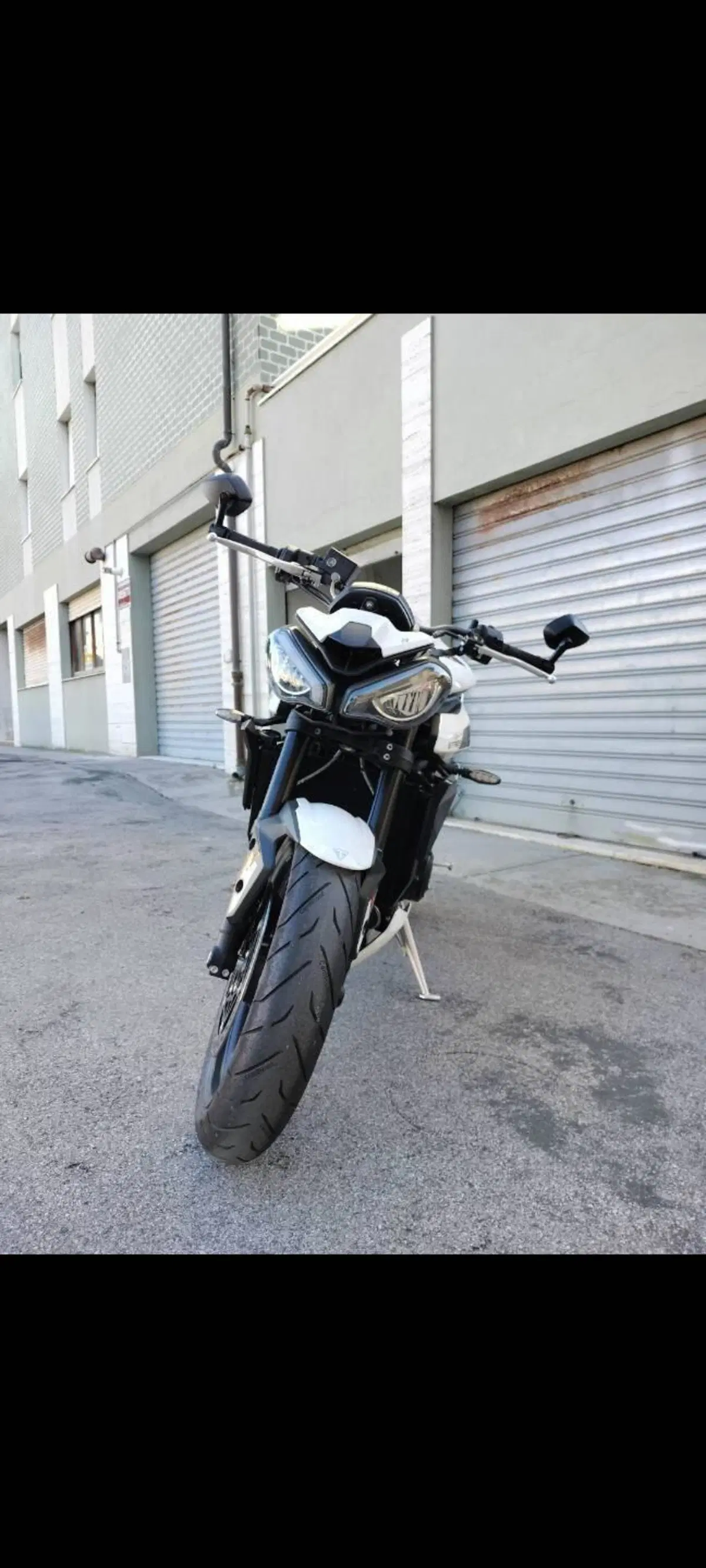 Triumph Street Triple 765 R (2023 - 26) (6)