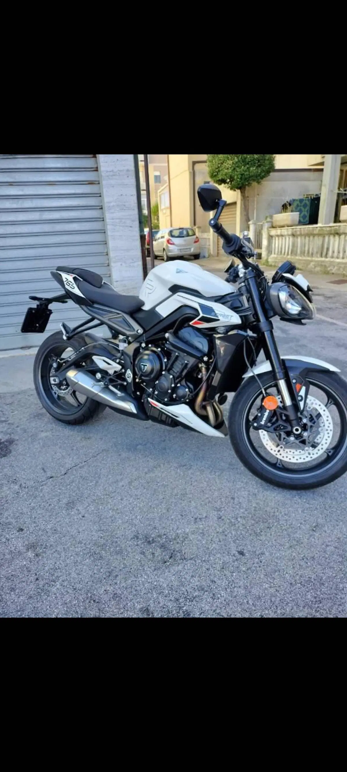 Triumph Street Triple 765 R (2023 - 26) (8)
