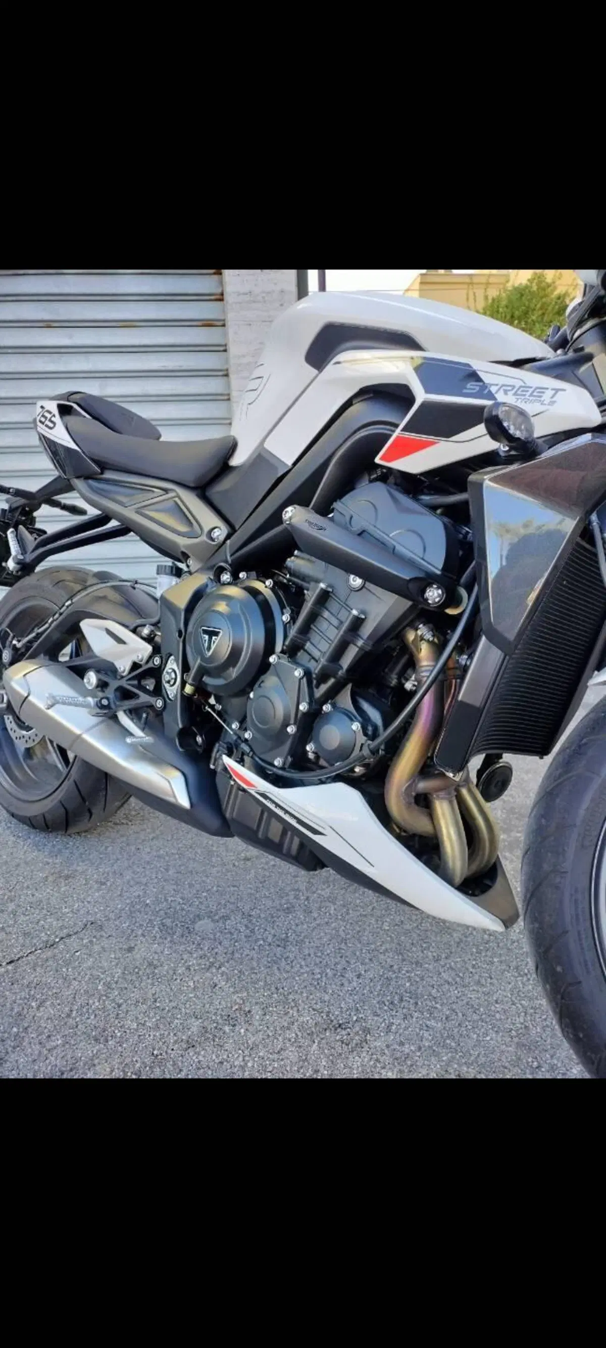Triumph Street Triple 765 R (2023 - 26) (9)